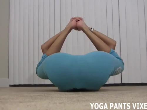 Stroke your cock while you tease in yoga trousers joi